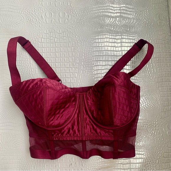 Victoria’s Secret Very Sexy Lined Balconet Size 32DD - Picture 2 of 4